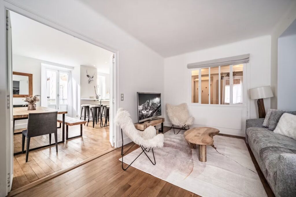 Aménagement, optimisation et décoration par D&M HomeStyling recherche avec le propriétaire de confort - qualité