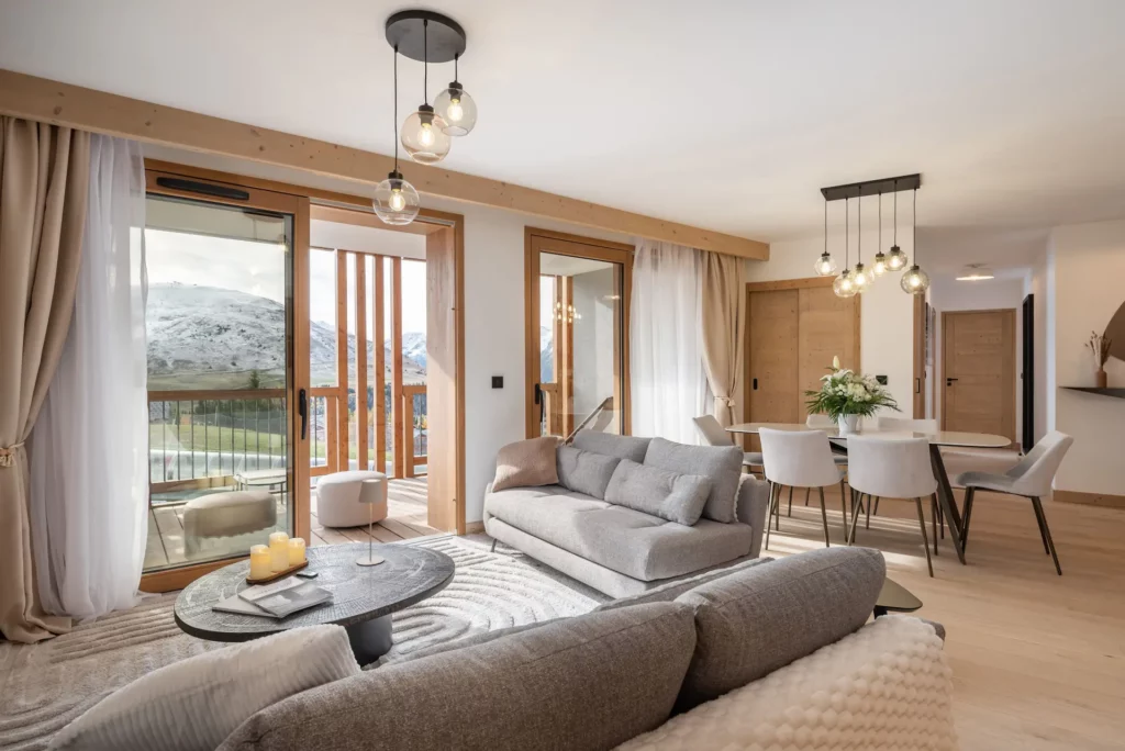 Cumbre Location de vacances moderne et confortable, pro-concepting et aménagements complets par l'équipe de D&M HomeStyling