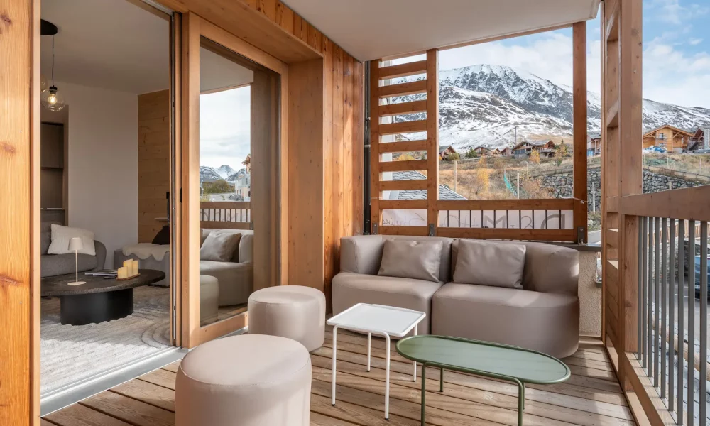 Cumbre Location de vacances moderne et confortable, pro-concepting et aménagements complets par l'équipe de D&M HomeStyling